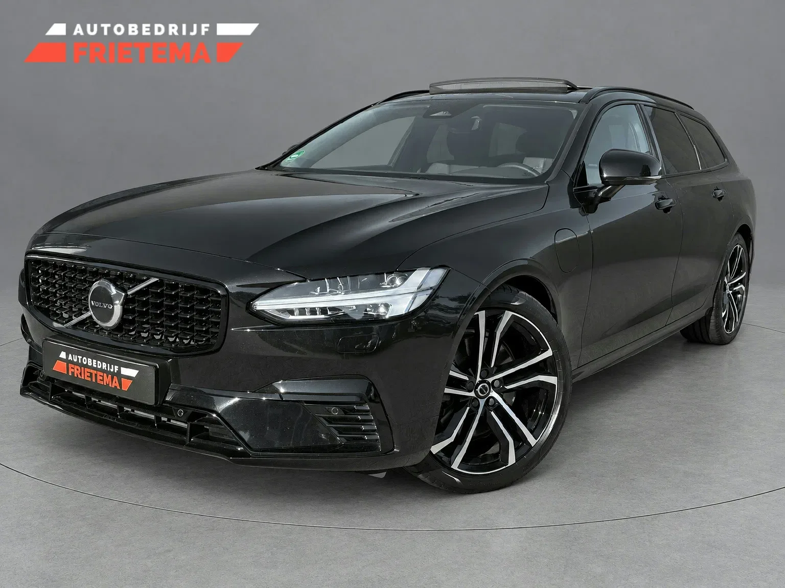 Volvo V90 (2022) — foto 1