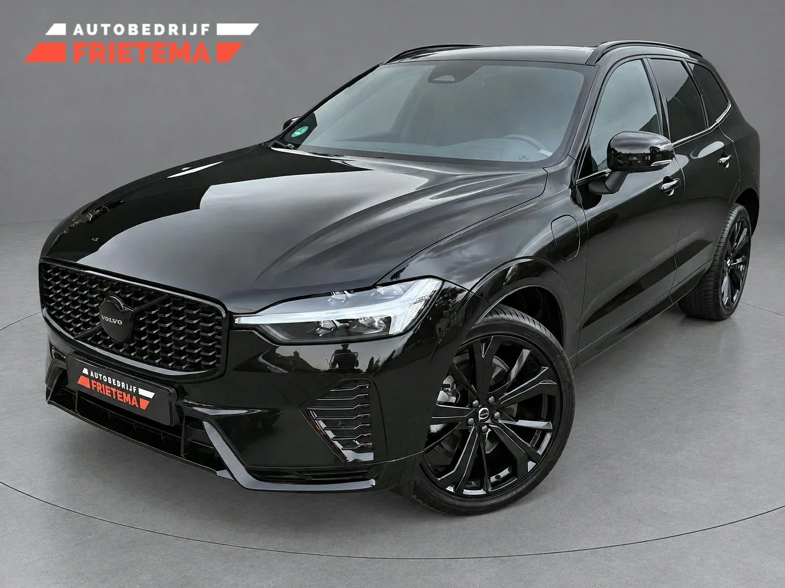 Volvo XC60 (2024) — foto 1