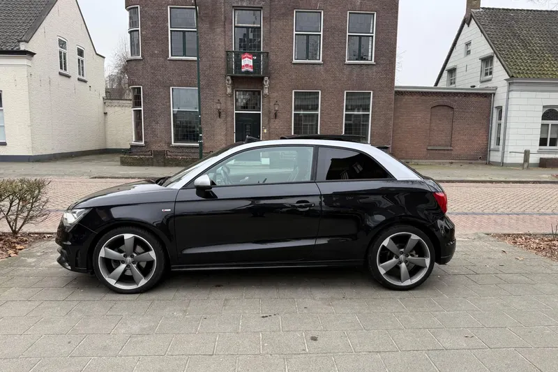 Audi A1 (2012)