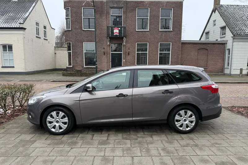 Ford Focus (2014)