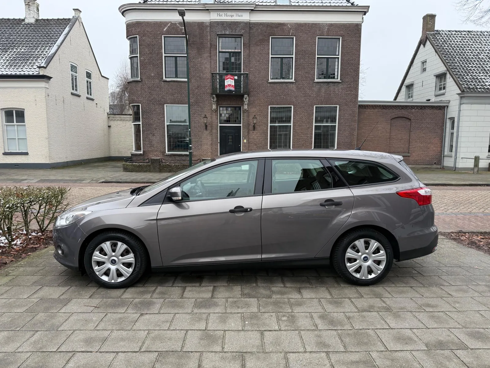 Ford Focus (2014) — foto 1