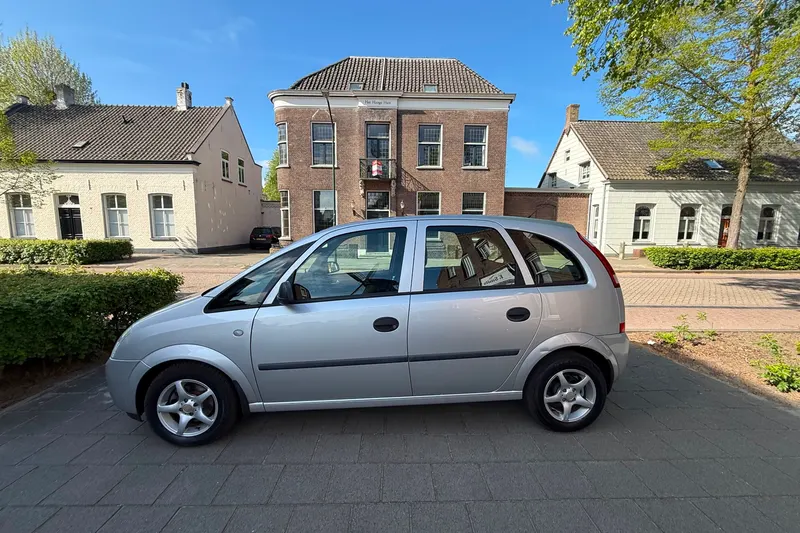 Opel Meriva (2004)