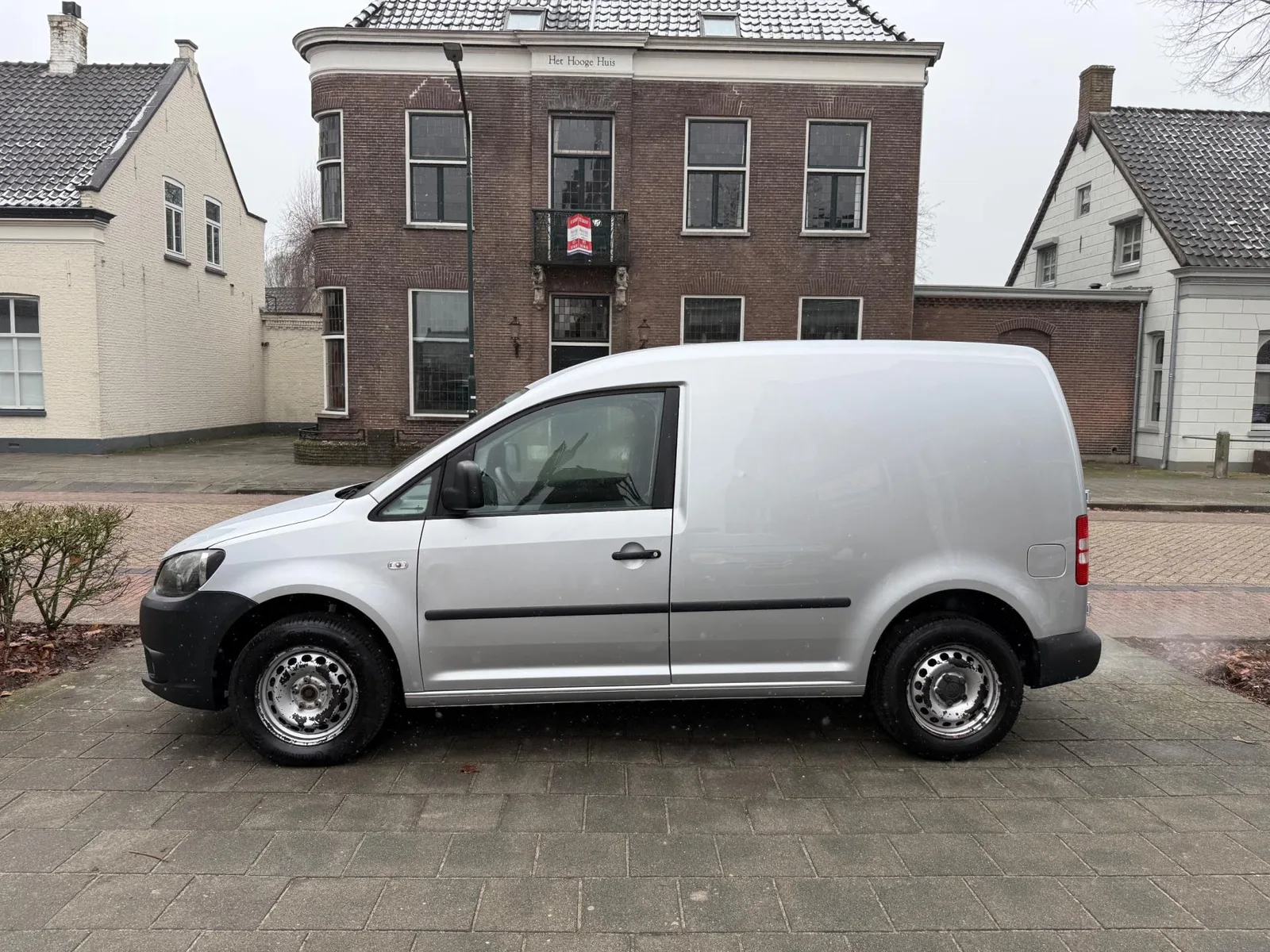 Volkswagen Caddy (2013) — foto 1