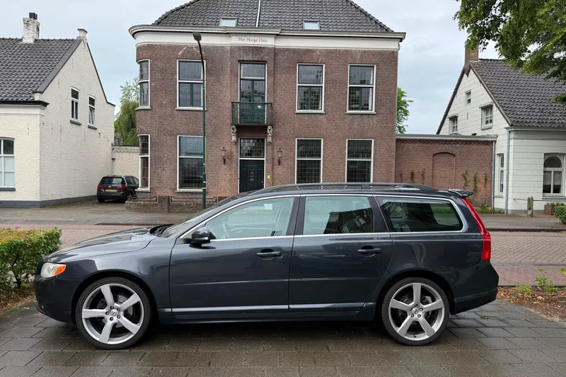 Volvo V70 (2012)