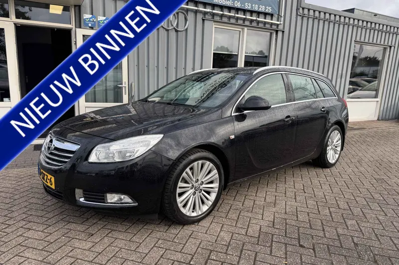 Opel Insignia (2011)