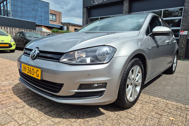 Volkswagen Golf (2016)