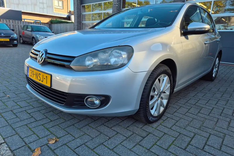 Volkswagen Golf (2010)