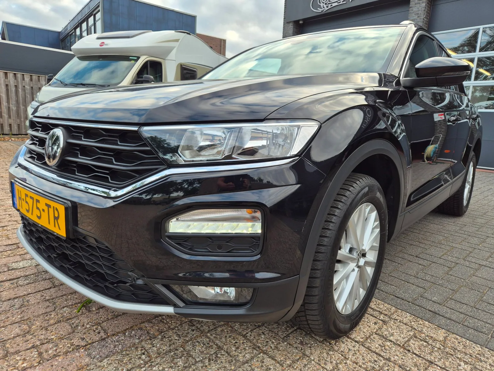Volkswagen T-Roc (2020) — foto 1