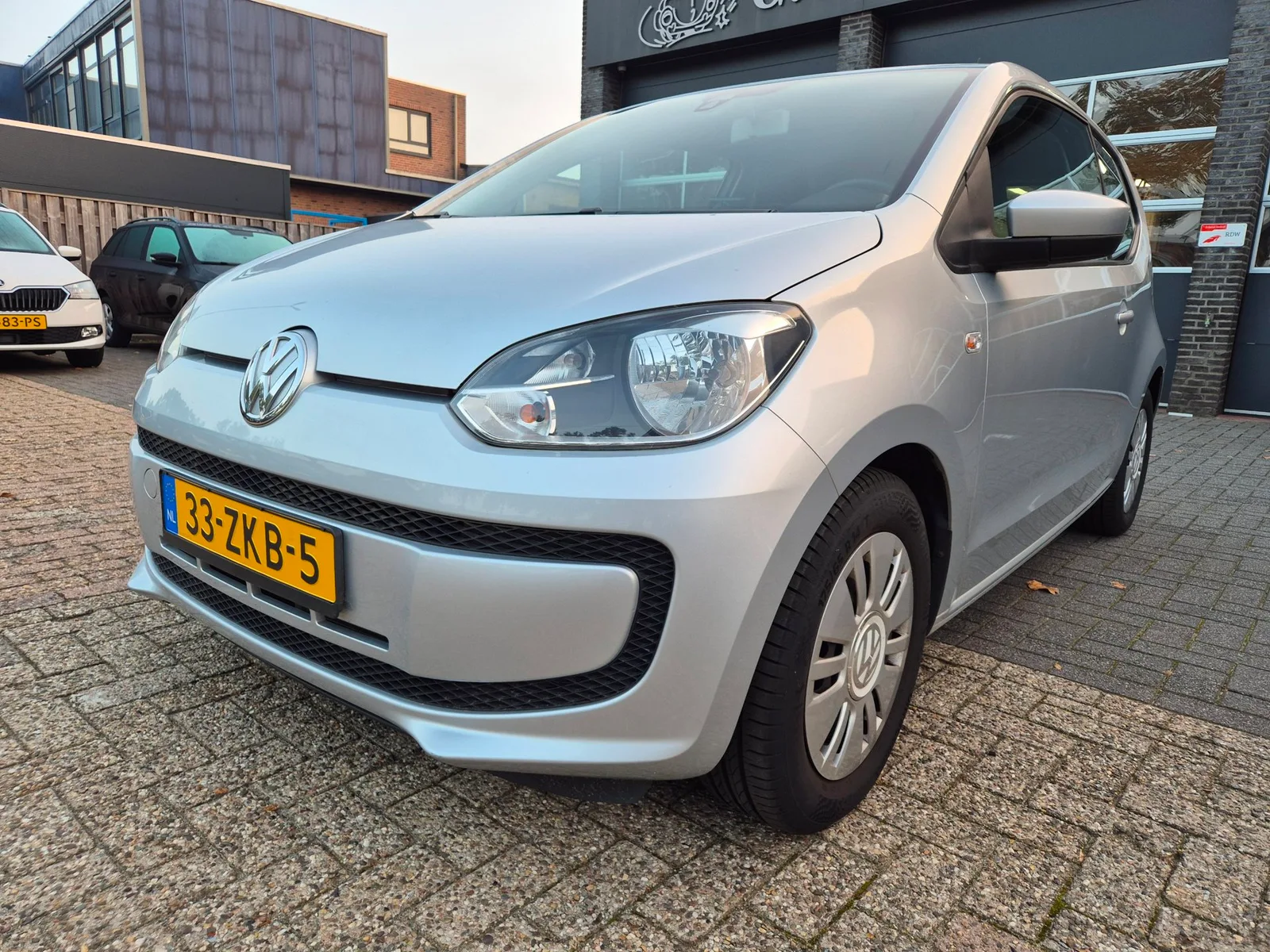 Volkswagen Up! (2013) — foto 1