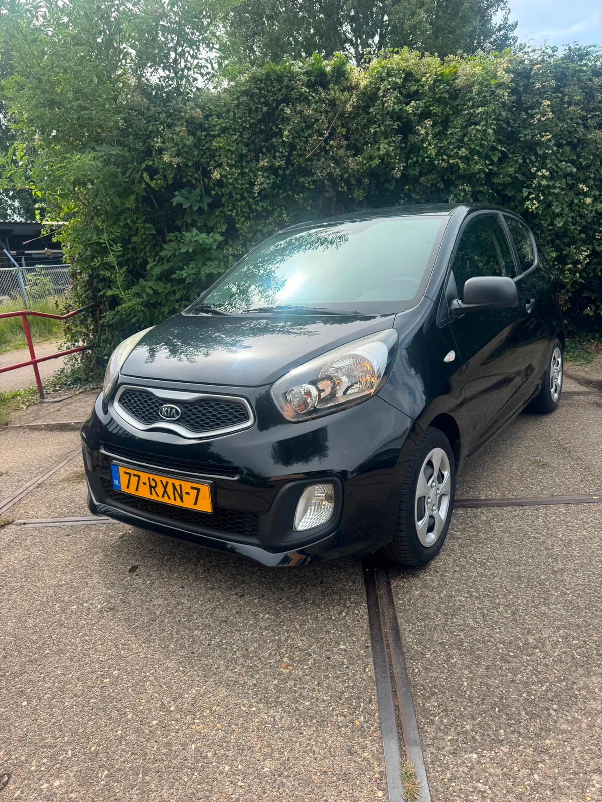 Kia Picanto (2011) — foto 1