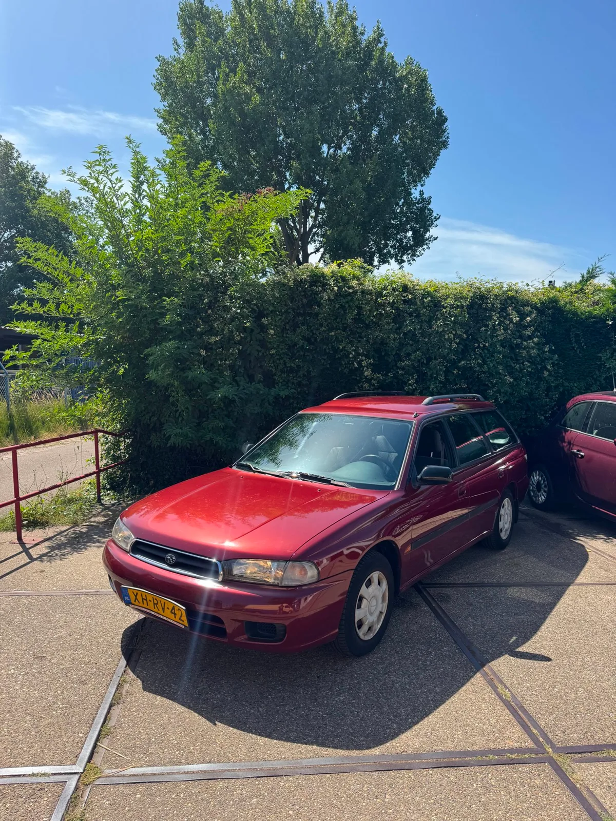 Subaru Legacy (1998) — foto 1