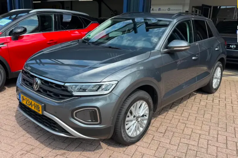 Volkswagen T-Roc (2022)