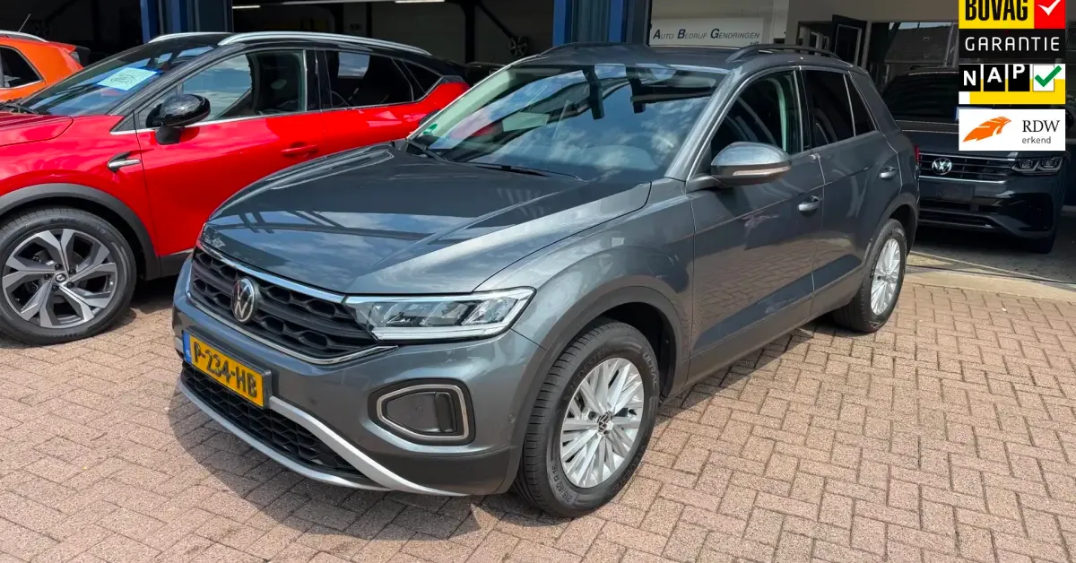 Volkswagen T-Roc (2022) — foto 1