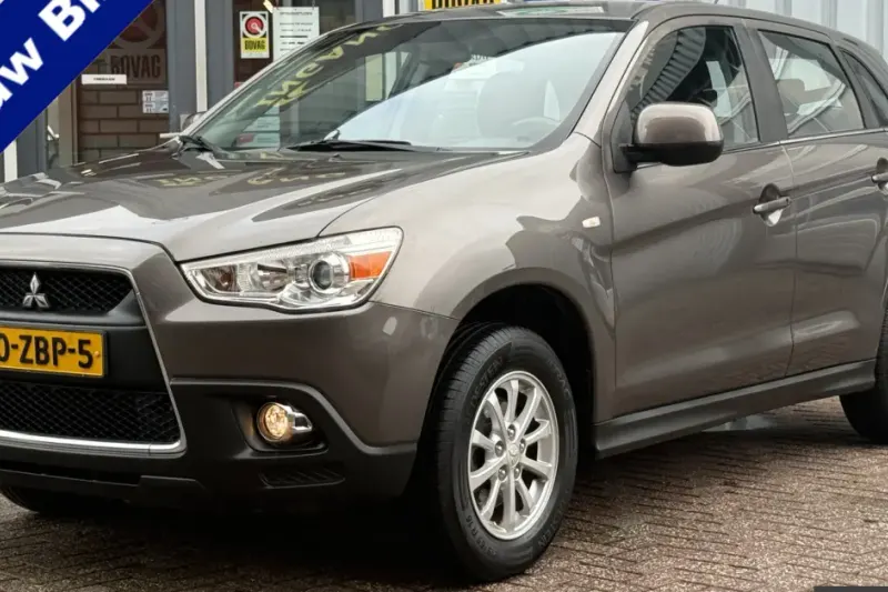 Mitsubishi ASX (2012)