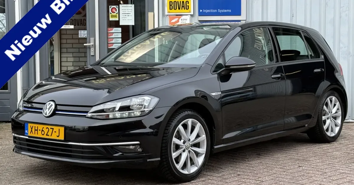 Volkswagen Golf (2019) — foto 1