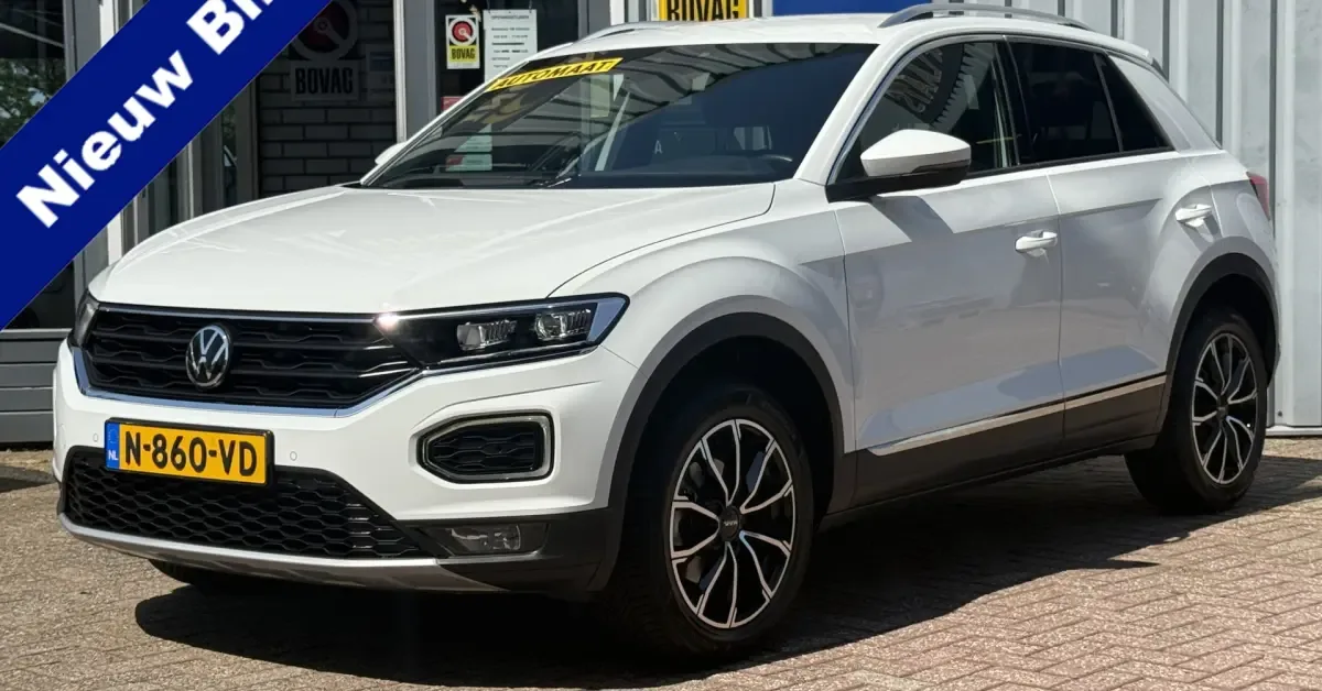 Volkswagen T-Roc (2022) — foto 1