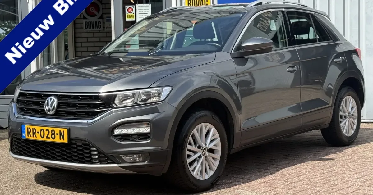 Volkswagen T-Roc (2018) — foto 1