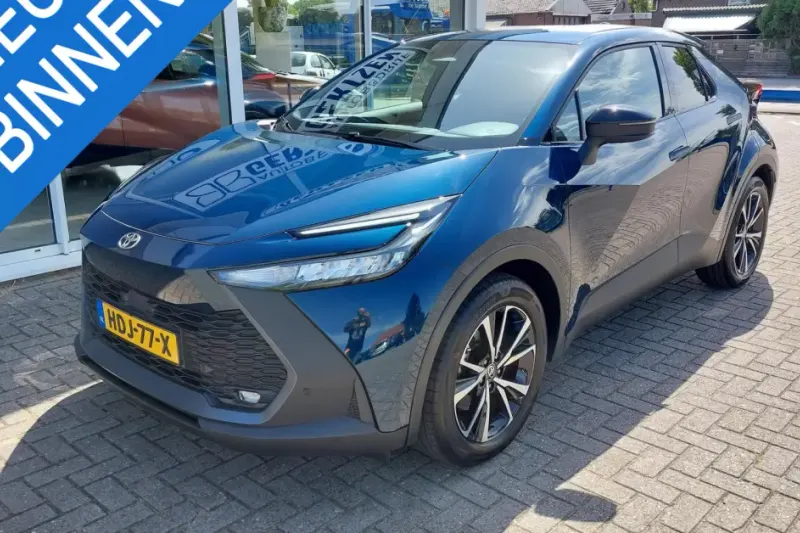 Toyota C-HR (2025)