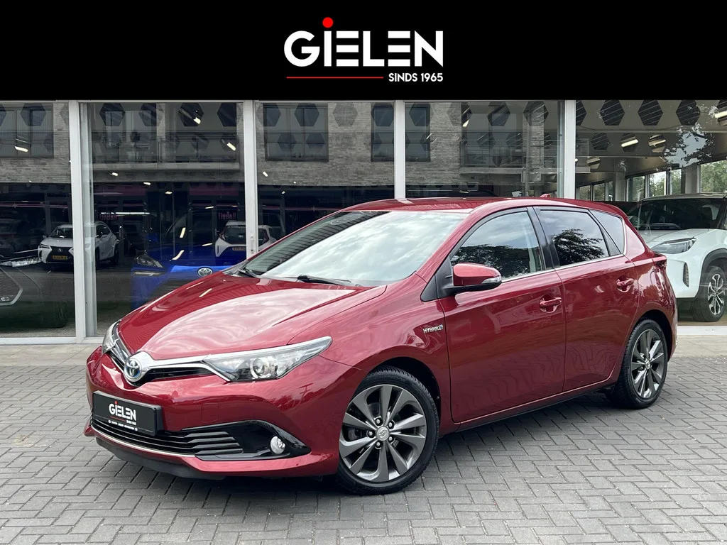 Toyota Auris (2018) — foto 1
