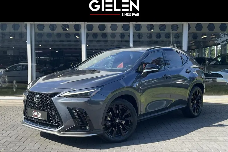 Lexus NX (2022)