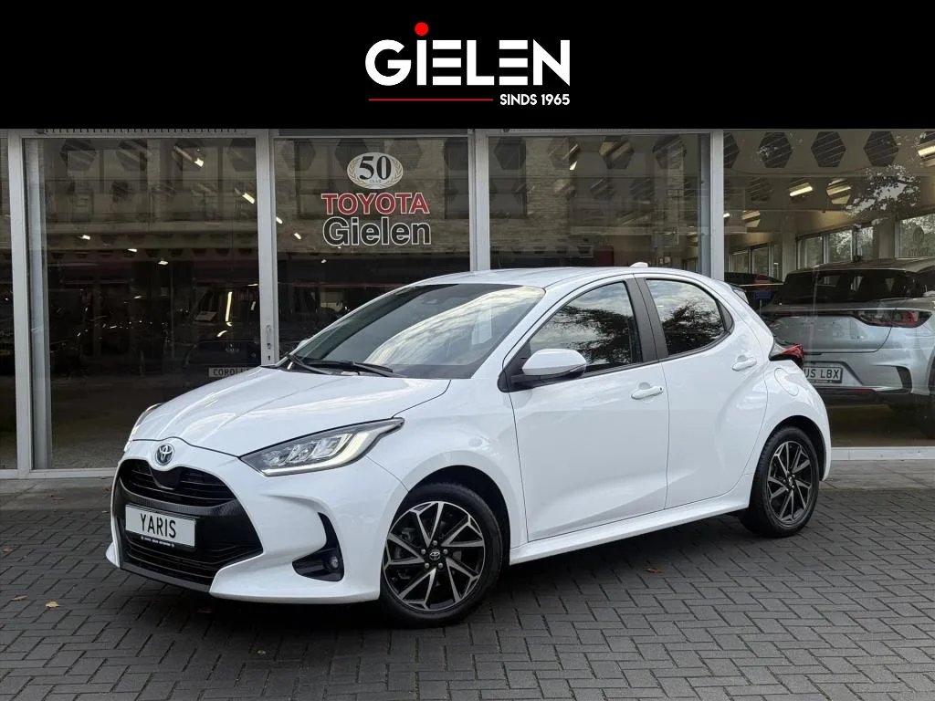 Toyota Yaris (2024) — foto 1
