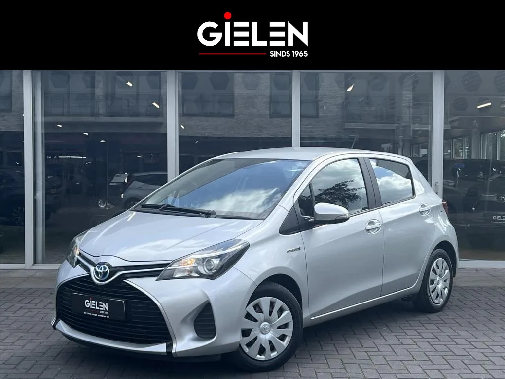 Toyota Yaris (2015) — foto 1