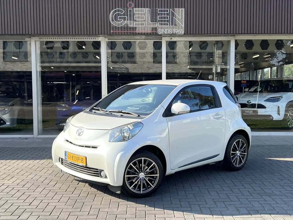 Toyota iQ (2009) — foto 1