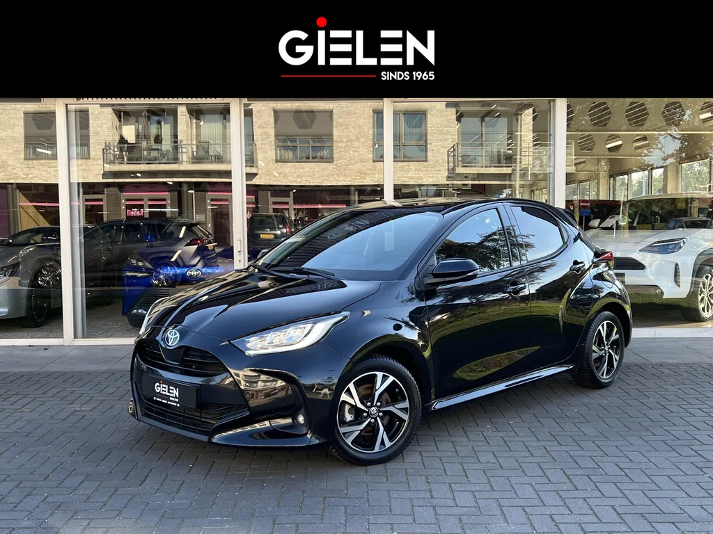 Toyota Yaris (2024) — foto 1