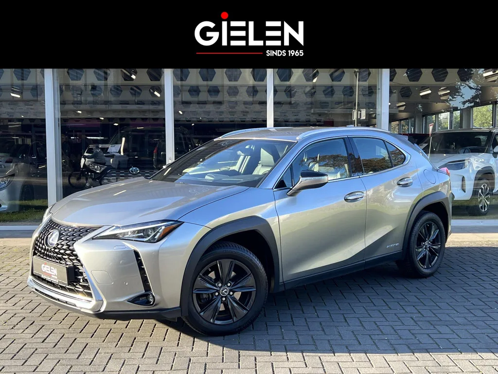 Lexus UX (2022) — foto 1