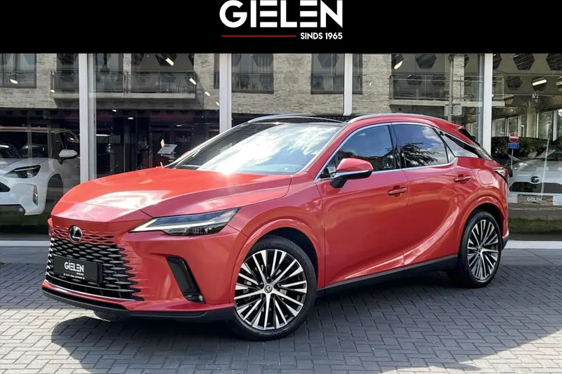 Lexus RX (2023)