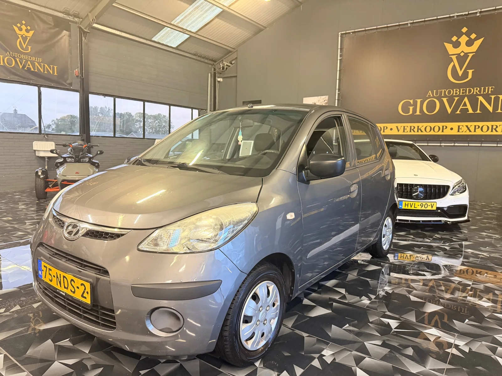 Hyundai i10 (2010) — foto 1