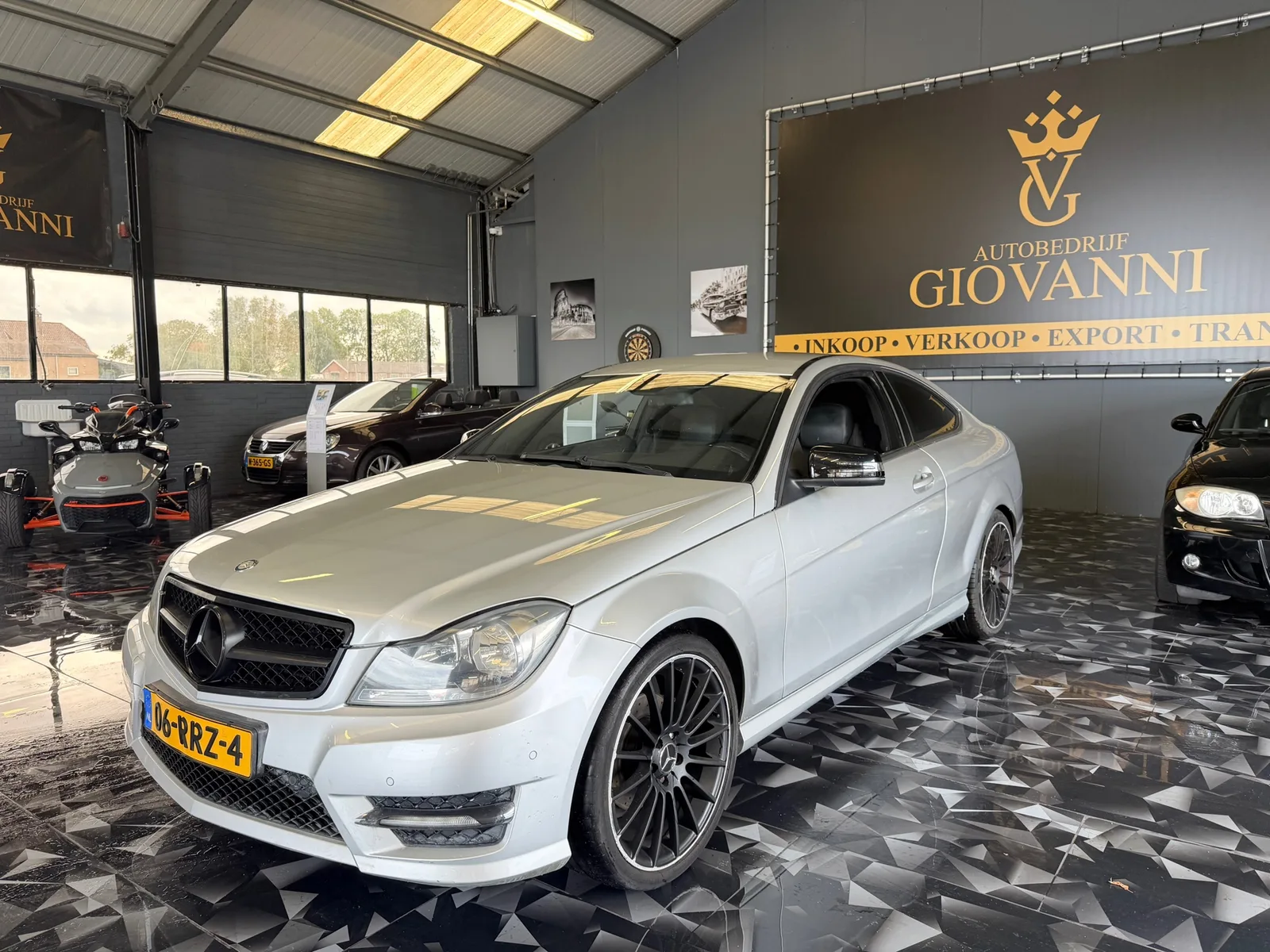 Mercedes-Benz C-Klasse (2011) — foto 1