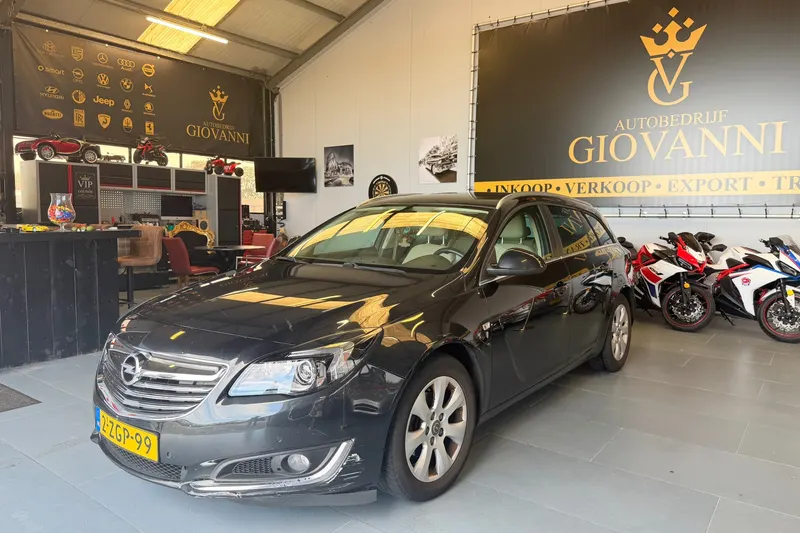 Opel Insignia Sports Tourer (2015)