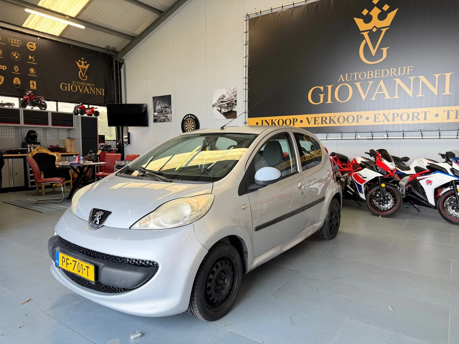 Peugeot 107 (2007) — foto 1