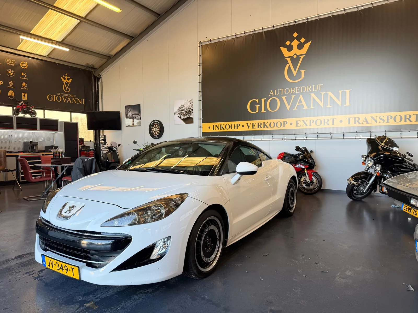 Peugeot RCZ (2011) — foto 1