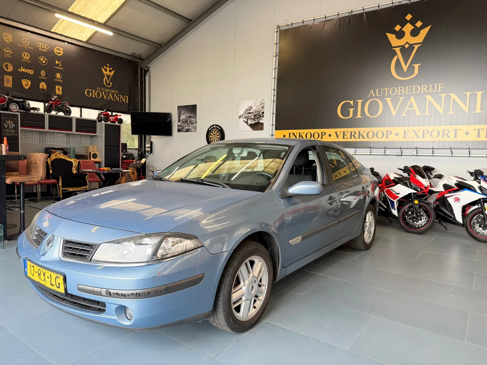 Renault Laguna (2005) — foto 1