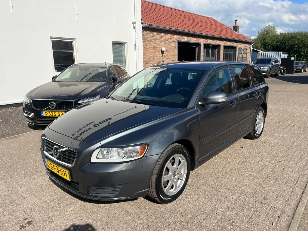 Volvo V50 (2011) — foto 1