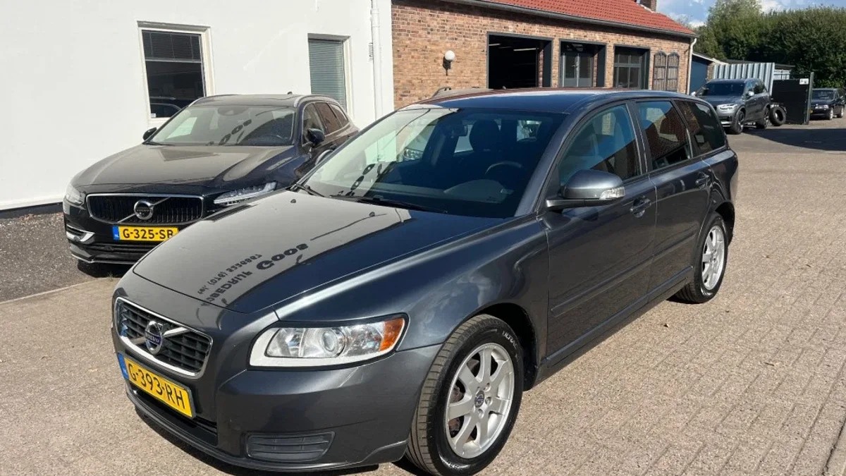Volvo V50 (2011) — foto 1