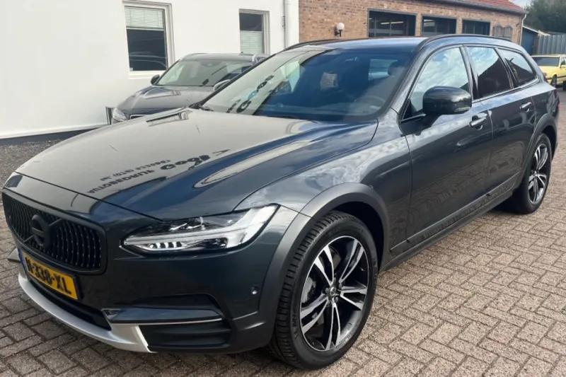 Volvo V90 (2017)
