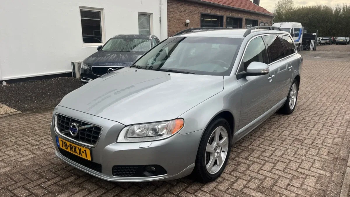 Volvo V70 (2011) — foto 1