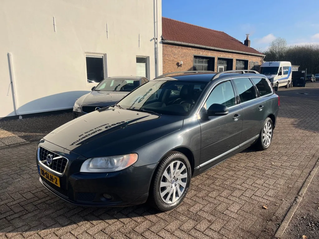 Volvo V70 (2011) — foto 1