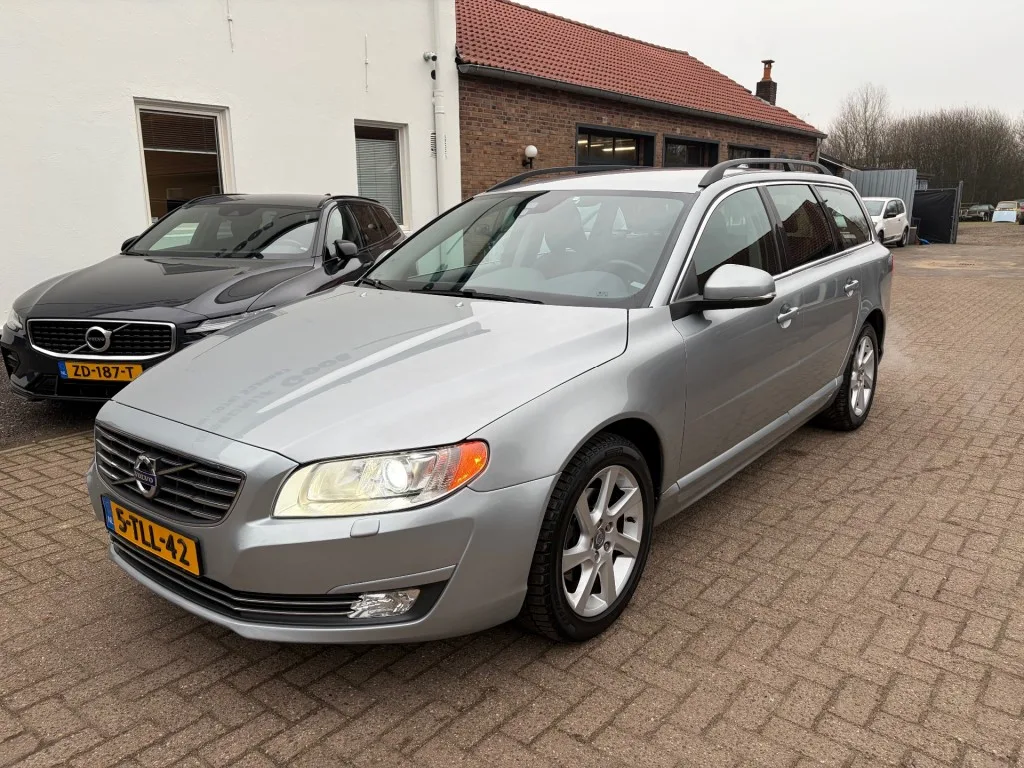 Volvo V70 (2014) — foto 1
