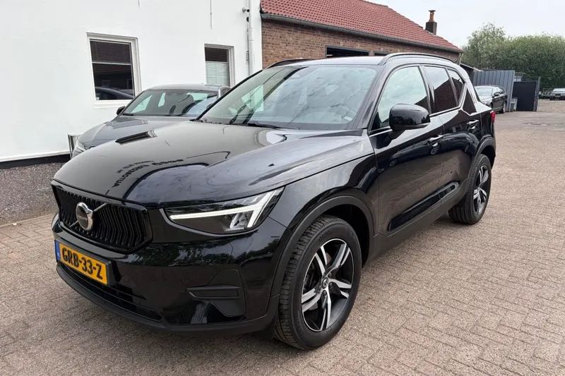 Volvo XC40 (2022)