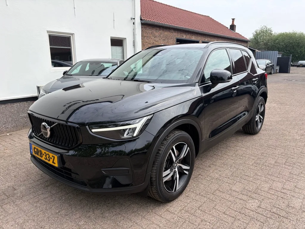 Volvo XC40 (2022) — foto 1