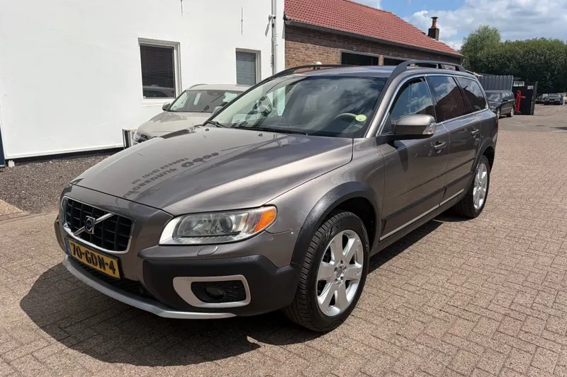 Volvo XC70 (2008)