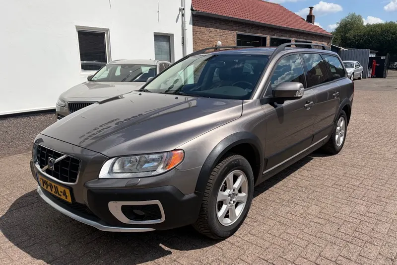 Volvo XC70 (2008)
