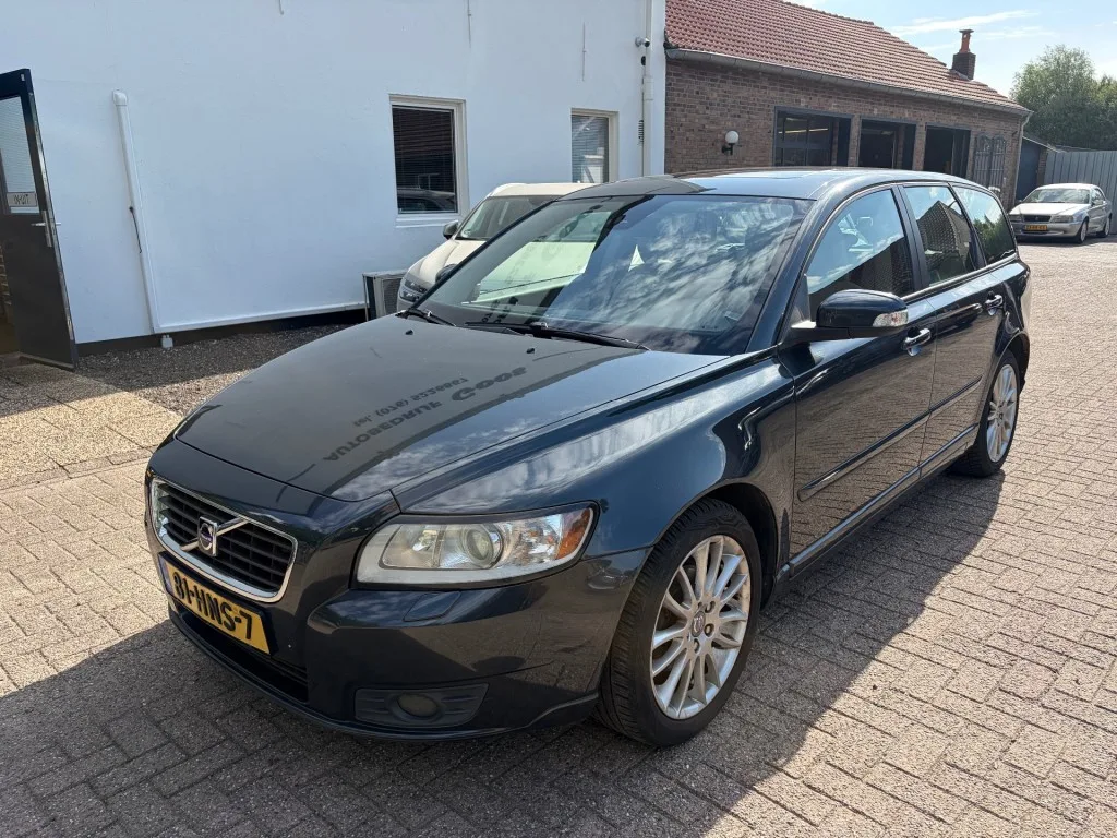 Volvo V50 (2009) — foto 1