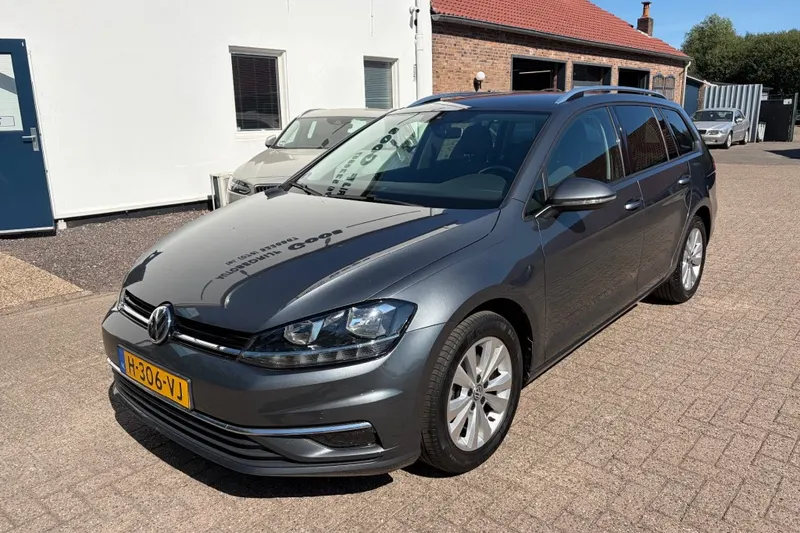 Volkswagen Golf (2020)