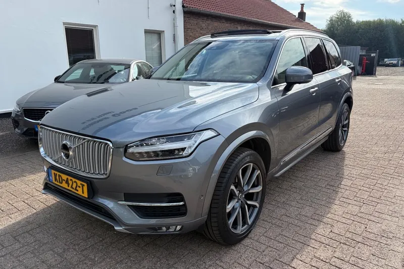 Volvo XC90 (2016)