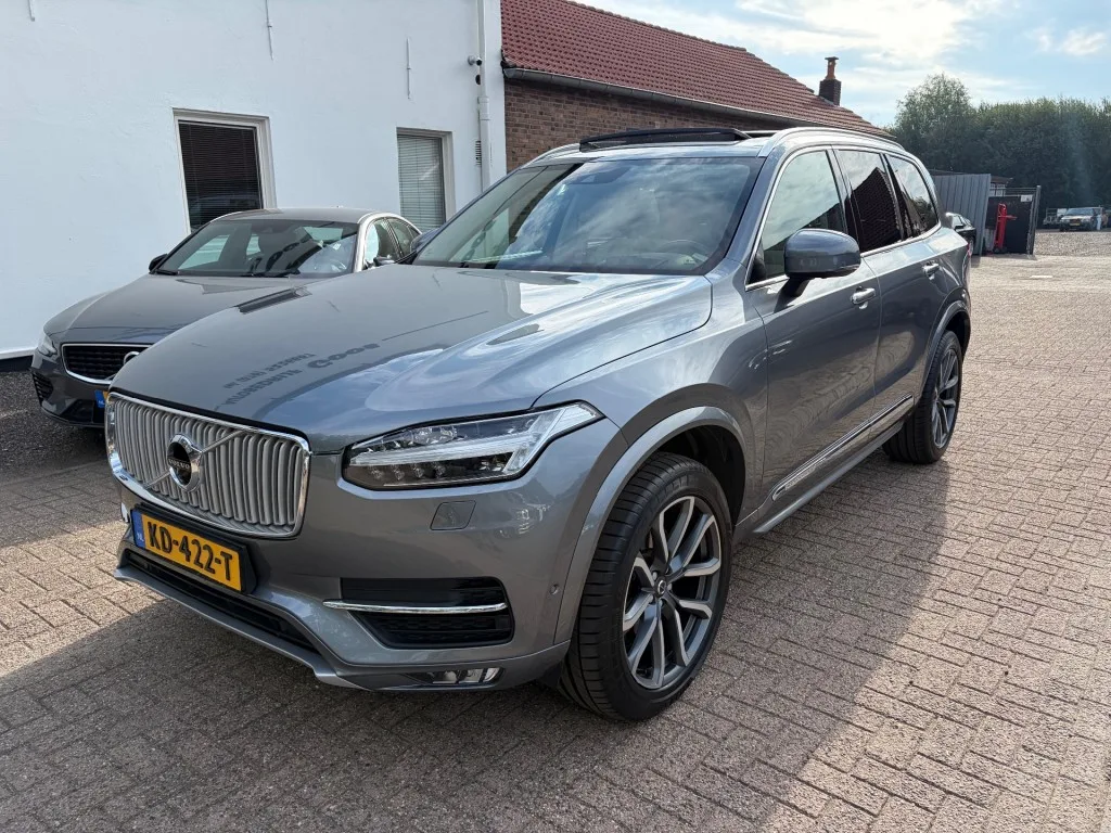 Volvo XC90 (2016) — foto 1